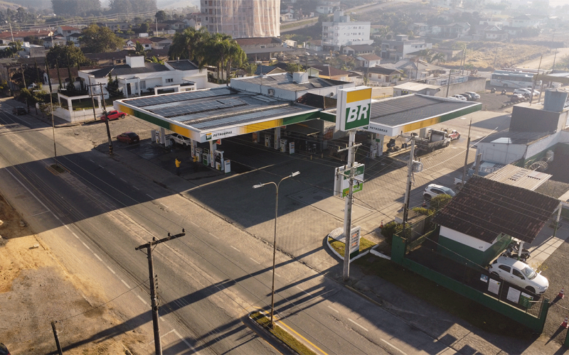 Aqui nasceu um sonho. Há 35 anos, a Estação 1 marcou o início da história da Rede São Marcos. Hoje, celebramos uma trajetória construída com trabalho, confiança e o compromisso de servir bem nossos clientes e colaboradores, todos os dias.